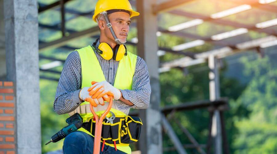 Expert Emergency Roof Repairs services in Creighton, MO